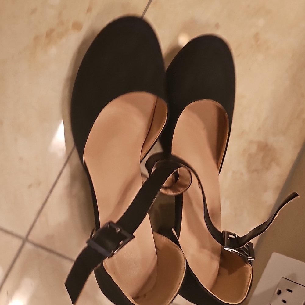 Black Ankle-Strap Heels - Picture 3 of 8